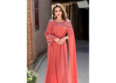 Robe de soirée manche style cape Rose