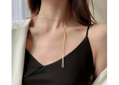 Collier en Y avec pendentif Triangle doré