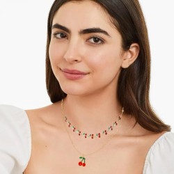 collier en forme de cerise mignon